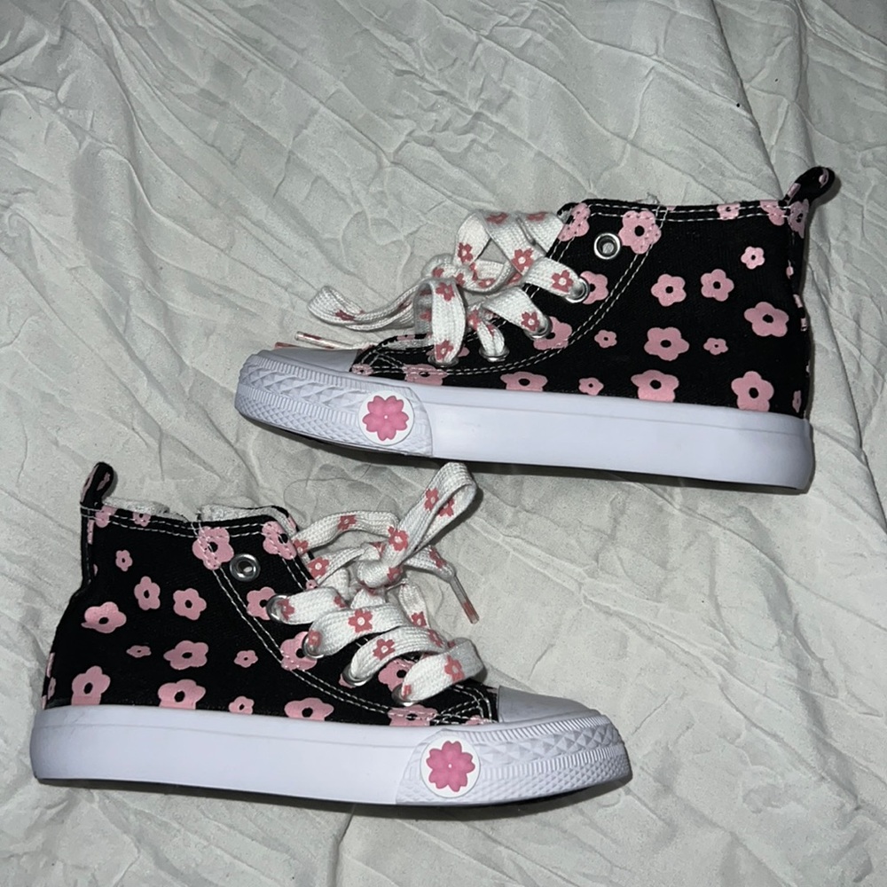 Toddler Cute Flower Sneaker